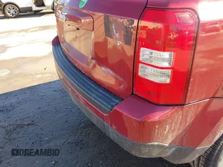 2014 Jeep Patriot Sport with VIN 1C4NJRBB6ED809492, listed as a IAAI auction lot 41644559 with 199,782 mi miles. Bid and sale history available at carsss.com. Image 6.