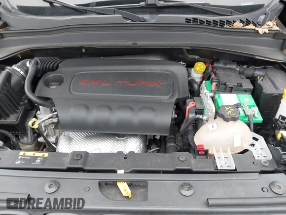 2015 Jeep Renegade Trailhawk with VIN ZACCJBCT0FPC45038, listed as a IAAI auction lot 41796152 with 91,456 mi miles and . Bid and sale history available at DreamBid. Image 10.