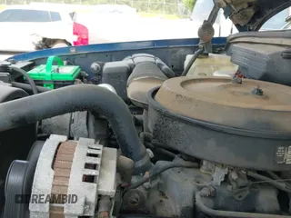1993 Chevrolet Suburban с VIN 1GNFK16K6PJ387023, выставлен на аукционе IAAI как лот 42402770 с пробегом 215 888 миль миль и . История ставок и продаж доступна на DreamBid. Изображение 12.