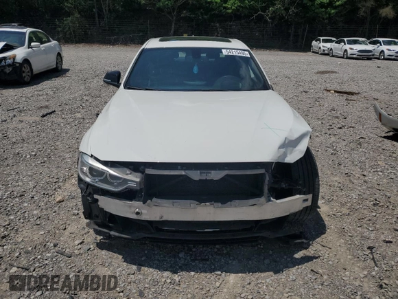 2013 BMW 3 Series 335i xDrive z VIN WBA3B9C51DF140819, wystawiony jako Copart lot #54215495 z przebiegiem 138 694 mil mil oraz Szkoda całkowita • Salvage title. Historia ofert i sprzedaży dostępna na DreamBid. Obrazek 5.