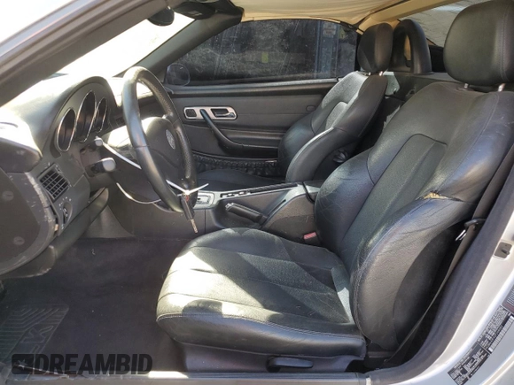 2002 Mercedes-Benz SLK-Class 2.3L Kompressor with VIN WDBKK49FX2F268683, listed as a Copart auction lot 68705174 with 132,677 mi miles and Salvage Title. Bid and sale history available at carsss.com. Image 7.