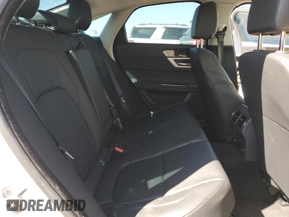 2018 Jaguar XF with VIN SAJBD4EV3JCY57424, listed as a Copart auction lot 50470925 with 65,613 mi miles and Clean Title. Bid and sale history available at DreamBid. Image 10.