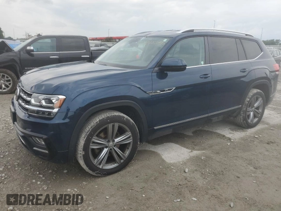 2018 Volkswagen Atlas SE with VIN 1V2PR2CA9JC535475, listed as a Copart auction lot 59427055 with 114,222 mi miles and Salvage title. Bid and sale history available at DreamBid. Image 1.