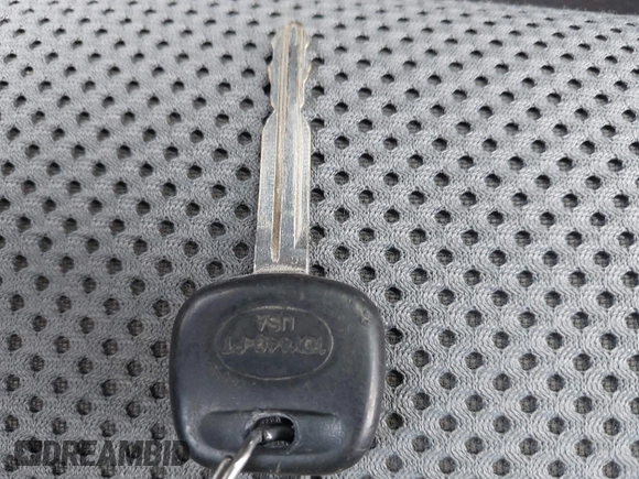 2013 Toyota Tacoma with VIN 3TMLU4EN0DM130912, listed as a IAAI auction lot 42682150 with 166,503 mi miles and . Bid and sale history available at DreamBid. Image 11.