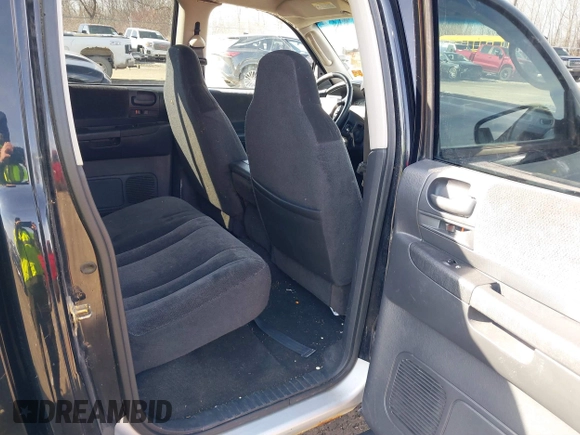 2004 Dodge Dakota SLT with VIN 1D7HG48N54S734087, listed as a IAAI auction lot 41770151 with 129,514 mi miles. Bid and sale history available at carsss.com. Image 8.