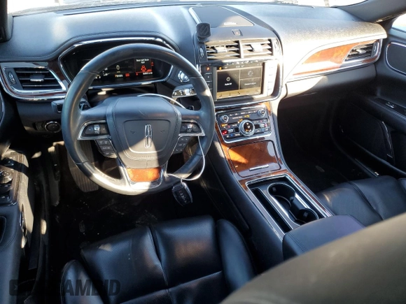 2017 Lincoln Continental Select z VIN 1LN6L9SK9H5603303, wystawiony jako Copart lot #88969915 z przebiegiem 84 907 mil mil oraz Szkoda całkowita • Salvage title. Historia ofert i sprzedaży dostępna na DreamBid. Obrazek 8.