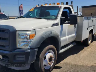 2013 Ford F-450 XL with VIN 1FDUF4GY4DEA68941, listed as a Copart auction lot 64725905 with 170,743 mi miles and Clean title. Bid and sale history available at DreamBid. Image 2.