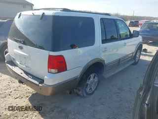 2004 Ford Expedition Eddie Bauer with VIN 1FMFU18L44LA59720, listed as a IAAI auction lot 41948812 with 163,142 mi miles. Bid and sale history available at carsss.com. Image 4.