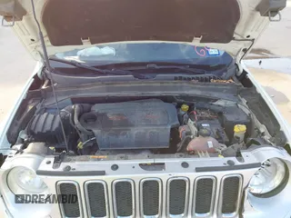 2017 Jeep Renegade Limited with VIN ZACCJADB5HPE83227, listed as a IAAI auction lot 41266582 with 150,404 mi miles and . Bid and sale history available at DreamBid. Image 10.