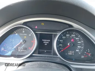 2012 Audi Q7 Premium Plus z VIN WA1LMAFE9CD004159, wystawiony jako IAAI lot #42338347 z przebiegiem 159 810 mil mil oraz . Historia ofert i sprzedaży dostępna na DreamBid. Obrazek 7.