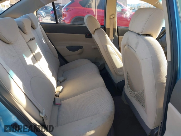 2009 Hyundai Accent Auto GLS с VIN KMHCN46C19U307685, выставлен на аукционе IAAI как лот 41266598 с пробегом 107 216 миль миль и . История ставок и продаж доступна на DreamBid. Изображение 8.