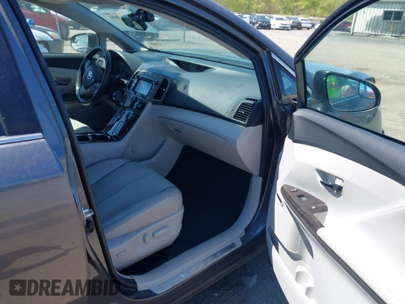 2015 Toyota Venza XLE with VIN 4T3BK3BB4FU117703, listed as a IAAI auction lot 42028684 with 139,639 mi miles. Bid and sale history available at carsss.com. Image 5.