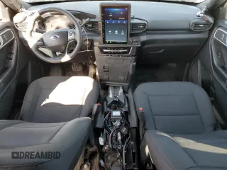 2022 Ford Police Interceptor Utility z VIN 1FM5K8AW7NNA10855, wystawiony jako Copart lot #49715495 z przebiegiem 49 764 mil mil oraz Szkody całkowita. Historia ofert i sprzedaży dostępna na DreamBid. Obrazek 8.