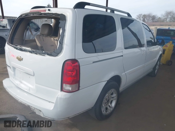 2008 Chevrolet Uplander 1LT z VIN 1GNDV33148D101062, wystawiony jako IAAI lot #41666131 z przebiegiem 176 241 mil mil oraz . Historia ofert i sprzedaży dostępna na DreamBid. Obrazek 4.