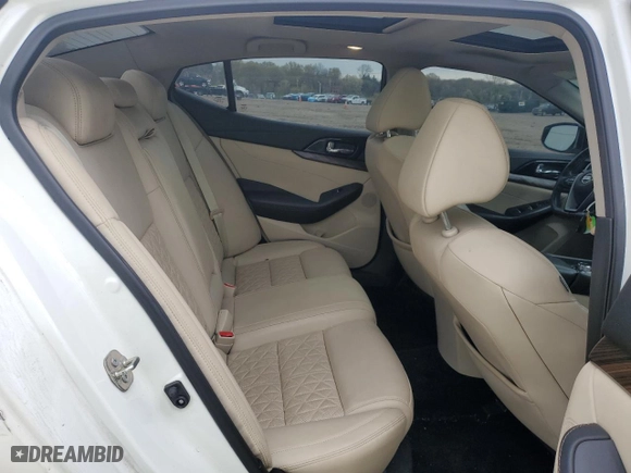 2017 Nissan Maxima Platinum with VIN 1N4AA6AP6HC381708, listed as a Copart auction lot 52283805 with 55,683 mi miles and Salvage Title. Bid and sale history available at carsss.com. Image 10.