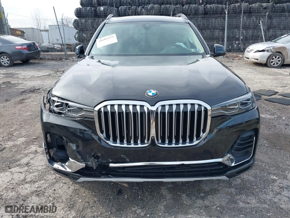 2021 BMW X7 xDrive40i with VIN 5UXCW2C08M9E57046, listed as a IAAI auction lot 41601223 with 43,988 mi miles. Bid and sale history available at carsss.com. Image 12.