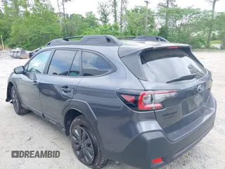 2025 Subaru Outback Onyx z VIN 4S4BTALC2S3182941, wystawiony jako IAAI lot #42150584 z przebiegiem Nie podano mil oraz . Historia ofert i sprzedaży dostępna na DreamBid. Obrazek 14.