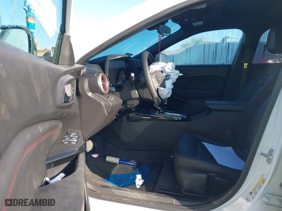 2025 Chevrolet Trax 2RS with VIN KL77LJEP1SC016255, listed as a IAAI auction lot 41731931 with 10,616 mi miles. Bid and sale history available at carsss.com. Image 5.