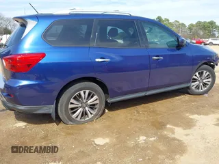 2017 Nissan Pathfinder S with VIN 5N1DR2MN5HC677480, listed as a IAAI auction lot 41730478 with 73,219 mi miles. Bid and sale history available at carsss.com. Image 4.