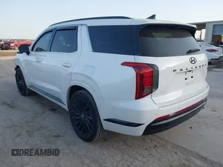 2024 Hyundai Palisade Calligraphy z VIN KM8R7DGE2RU763909, wystawiony jako IAAI lot #41850857 z przebiegiem 21 136 mil mil oraz . Historia ofert i sprzedaży dostępna na DreamBid. Obrazek 3.