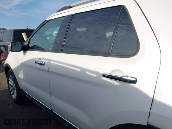 2013 Ford Explorer XLT with VIN 1FM5K7D81DGA97095, listed as a IAAI auction lot 42003091 with 143,148 mi miles. Bid and sale history available at carsss.com. Image 14.