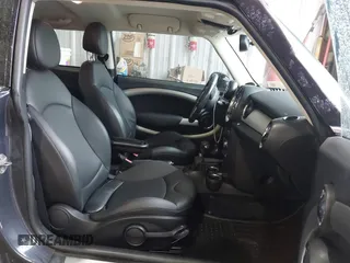 2012 MINI Hardtop S with VIN WMWSV3C53CTY17546, listed as a IAAI auction lot 42312660 with 100,188 mi miles and . Bid and sale history available at DreamBid. Image 5.