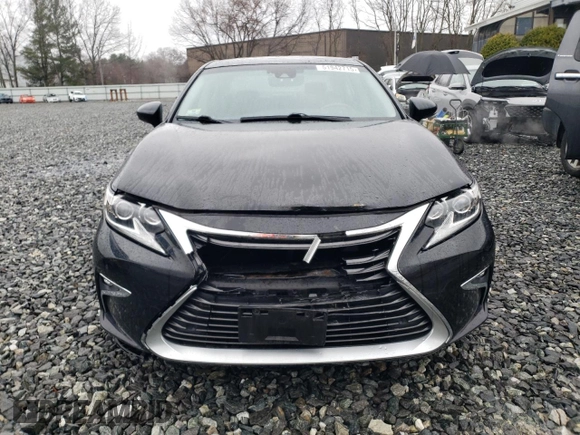2016 Lexus ES 330 z VIN 58ABK1GG3GU024960, wystawiony jako Copart lot #51942715 z przebiegiem 65 449 mil mil oraz Szkoda całkowita • Salvage title. Historia ofert i sprzedaży dostępna na DreamBid. Obrazek 5.