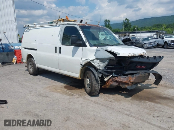 2007 Chevrolet Express Cargo with VIN 1GCGG25V371218321, listed as a IAAI auction lot 42638327 with Not provided miles and . Bid and sale history available at DreamBid. Image 1.