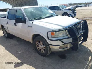 2004 Ford F-150 XLT with VIN 1FTPW12514KB98724, listed as a IAAI auction lot 41669763 with 230,224 mi miles. Bid and sale history available at carsss.com. Image 1.