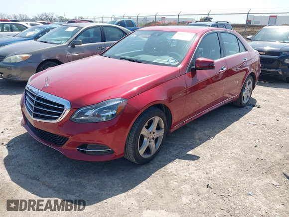 2014 Mercedes-Benz E-Class E 350 Sport with VIN WDDHF5KB1EA974641, listed as a IAAI auction lot 41898088 with 83,515 mi miles. Bid and sale history available at carsss.com. Image 18.