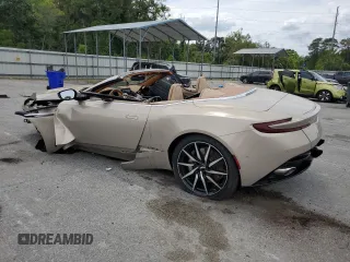 2022 Aston Martin DB11 z VIN SCFRMFCW6NGM11398, wystawiony jako Copart lot #53825715 z przebiegiem Nie podano mil oraz Szkody całkowita. Historia ofert i sprzedaży dostępna na DreamBid. Obrazek 2.