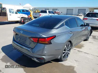 2020 Nissan Altima SR z VIN 1N4BL4CV9LC278578, wystawiony jako IAAI lot #41761814 z przebiegiem 76 453 mil mil oraz . Historia ofert i sprzedaży dostępna na DreamBid. Obrazek 4.