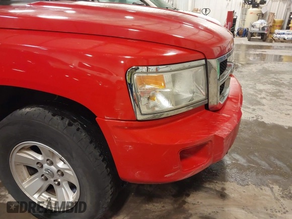 2008 Dodge Dakota SLT with VIN 1D7HW42K78S530057, listed as a IAAI auction lot 41175593 with 89,294 mi miles and . Bid and sale history available at carsss.com. Image 20.