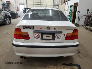 2005 BMW 3 Series 325i with VIN WBAET37475NJ86179, listed as a Copart auction lot 53524705 with 171,520 mi miles and Clean Title. Bid and sale history available at carsss.com. Image 6.