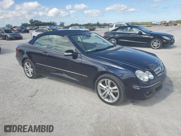 2008 Mercedes-Benz CLK 350 with VIN WDBTK56F98T098423, listed as a Copart auction lot 81195204 with 84,689 mi miles and Salvage Title. Bid and sale history available at DreamBid. Image 4.