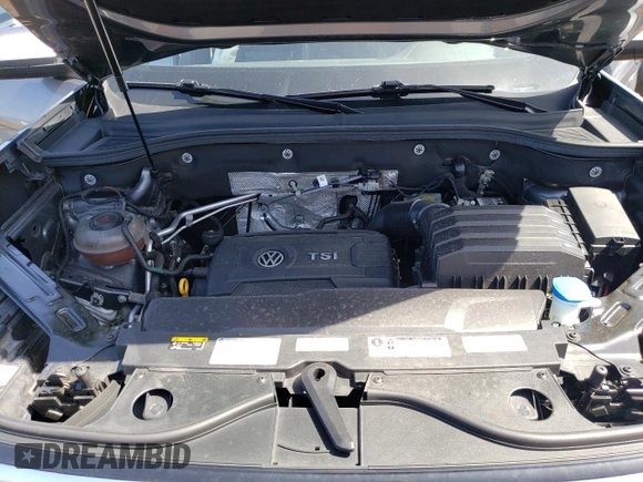 2020 Volkswagen Atlas SE with VIN 1V26C2CA5LC206935, listed as a Copart auction lot 50403204 with 47,881 mi miles and . Bid and sale history available at DreamBid. Image 13.