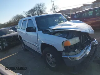 2002 GMC Yukon SLT with VIN 1GKEK13Z32R274005, listed as a IAAI auction lot 41637253 with 1 mi miles. Bid and sale history available at carsss.com. Image 1.