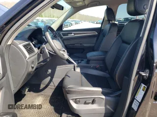 2021 Volkswagen Atlas SE с VIN 1V2HR2CA9MC563706, выставлен на аукционе Copart как лот 52491985 с пробегом 30 461 миль миль и Списание • Salvage title. История ставок и продаж доступна на DreamBid. Изображение 7.