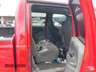 2002 Ford F-250 XL z VIN 1FTNW20L82ED48676, wystawiony jako IAAI lot #42118064 z przebiegiem 342 446 mil mil oraz . Historia ofert i sprzedaży dostępna na DreamBid. Obrazek 8.