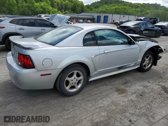 2003 Ford Mustang Standard с VIN 1FAFP40433F330822, выставлен на аукционе Copart как лот 57473325 с пробегом 170 282 миль миль и Списание • Salvage title. История ставок и продаж доступна на DreamBid. Изображение 3.