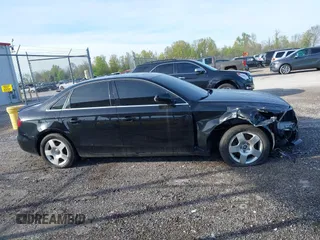 2013 Audi A4 Premium Plus z VIN WAUFFAFL9DN039756, wystawiony jako IAAI lot #42040072 z przebiegiem 68 608 mil mil oraz . Historia ofert i sprzedaży dostępna na DreamBid. Obrazek 13.