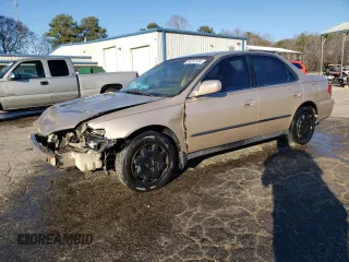 2000 Honda Accord LX z VIN 1HGCG5641YA034441, wystawiony jako Copart lot #84257104 z przebiegiem 320 315 mil mil oraz Szkoda całkowita • Salvage title. Historia ofert i sprzedaży dostępna na DreamBid. Obrazek 1.