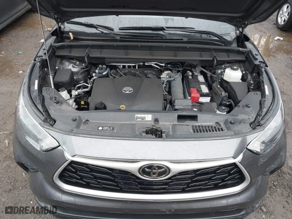 2022 Toyota Highlander XLE with VIN 5TDGZRBH3NS589352, listed as a IAAI auction lot 40977172 with 1 mi miles. Bid and sale history available at carsss.com. Image 10.
