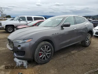 2018 Maserati Levante with VIN ZN661XUA0JX296177, listed as a Copart auction lot 45228575 with 42,714 mi miles and Salvage Title. Bid and sale history available at carsss.com. Image 1.