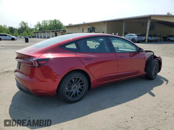 2025 Tesla Model 3 Long Range z VIN 5YJ3E1EAXSF937710, wystawiony jako Copart lot #59334705 z przebiegiem 2 666 mil mil oraz Szkoda całkowita • Salvage title. Historia ofert i sprzedaży dostępna na DreamBid. Obrazek 3.