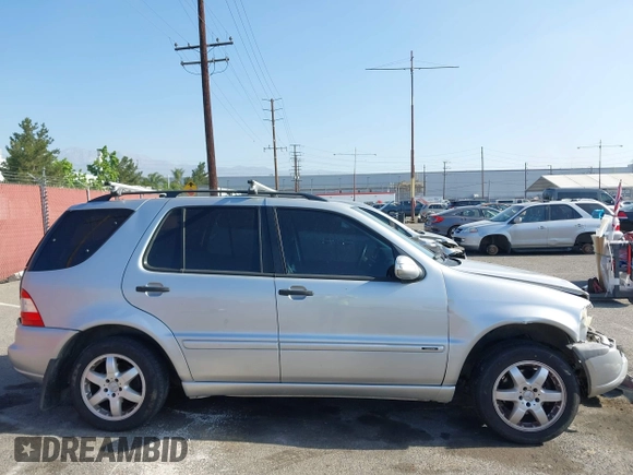 2004 Mercedes-Benz M 350 with VIN 4JGAB57E84A501744, listed as a IAAI auction lot 42271880 with 183,498 mi miles and . Bid and sale history available at DreamBid. Image 12.
