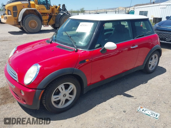 2006 MINI Hardtop with VIN WMWRC33556TK72619, listed as a IAAI auction lot 42328177 with 106,398 mi miles and . Bid and sale history available at DreamBid. Image 2.