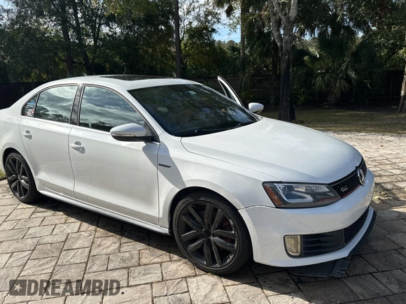2014 Volkswagen Jetta GLI Edition 30 with VIN 3VW4S7AJ9EM307972, listed as a Copart auction lot 85949964 with 91,661 mi miles and Clean title. Bid and sale history available at DreamBid. Image 1.