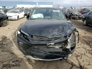 2024 Chevrolet Blazer LT with VIN 3GNKBCR40RS192432, listed as a Copart auction lot 83637984 with 8,201 mi miles and Salvage Title. Bid and sale history available at carsss.com. Image 5.