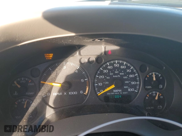 2000 GMC Jimmy SLE Convenience z VIN 1GKDT13W7Y2393191, wystawiony jako Copart lot #82301364 z przebiegiem 160 004 mil mil oraz Czysty tytuł • Clean title. Historia ofert i sprzedaży dostępna na DreamBid. Obrazek 9.